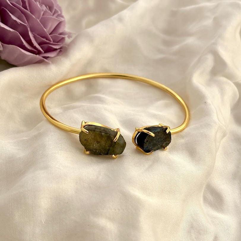 Minimal Bar Bracelet